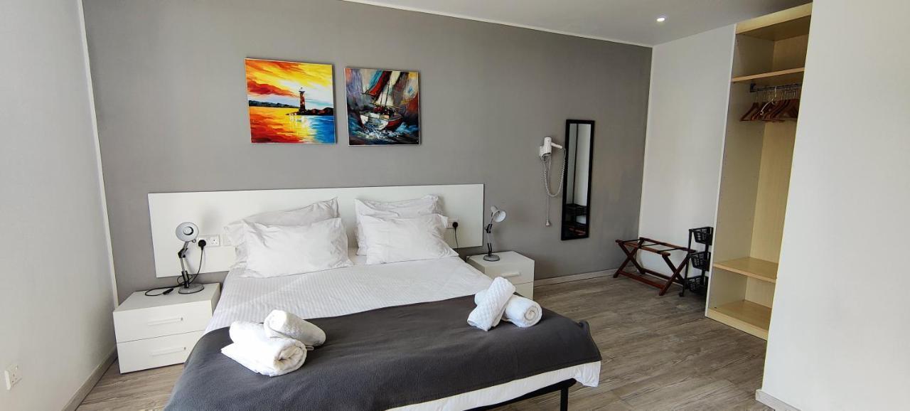 Villa Arjuza - Private Self Catering Bedrooms With Bathroom Is-Swieqi Exterior foto